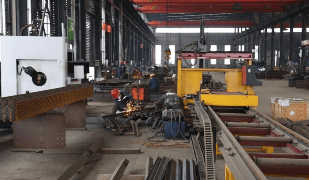 嘉魚鋼構(gòu)新紀(jì)元 年產(chǎn)能1萬噸，產(chǎn)值1.3億元的機(jī)電工程設(shè)備生產(chǎn)基地